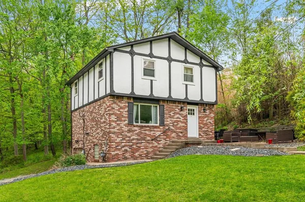 $265,000 | 100 Circle Drive, McKeesport, PA 15131