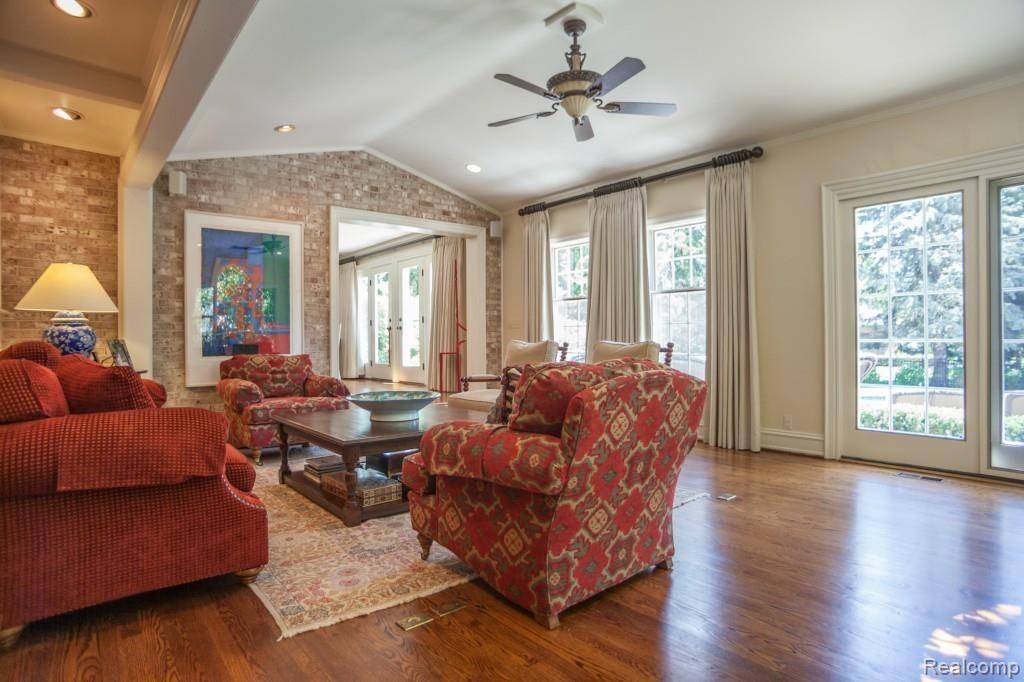 2601 Indian Mound Road Bloomfield Hills, MI 48301 - Photo 9 of 23