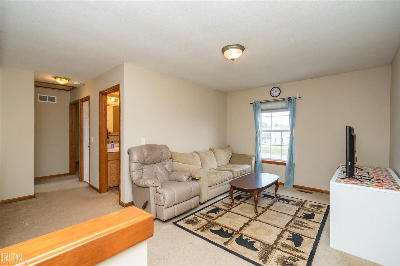 6750 South Krepps Road St. Johns, MI 48879 - Photo 16 of 38 50053047-15.JPG