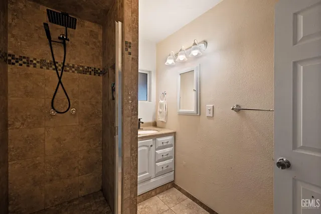 $259,900 | Undisclosed Address, Bakersfield, CA 93304