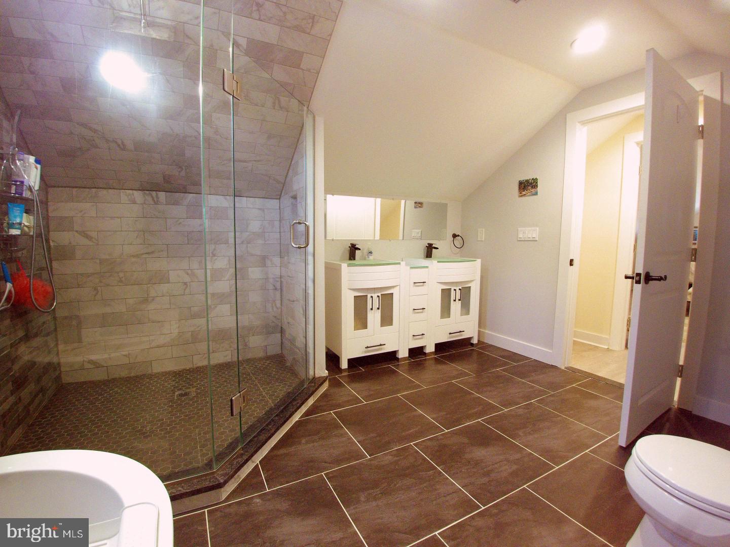 9220 Horatio Road Philadelphia, PA 19114 - Photo 22 of 26 Gallery Image 22