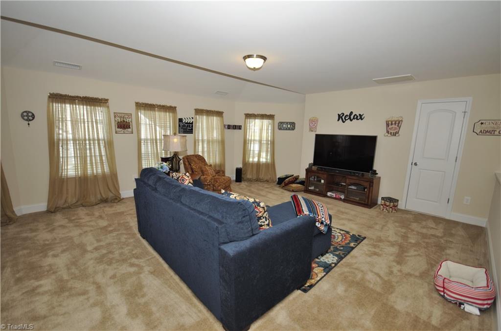 3510 Timbergate Lane High Point, NC 27265 - Photo 17 of 24 Gallery Image 17