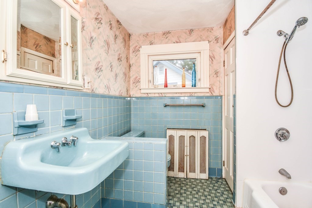 14 Estabrook Road Quincy, MA 02170 - Photo 31 of 42 Gallery Image 31
