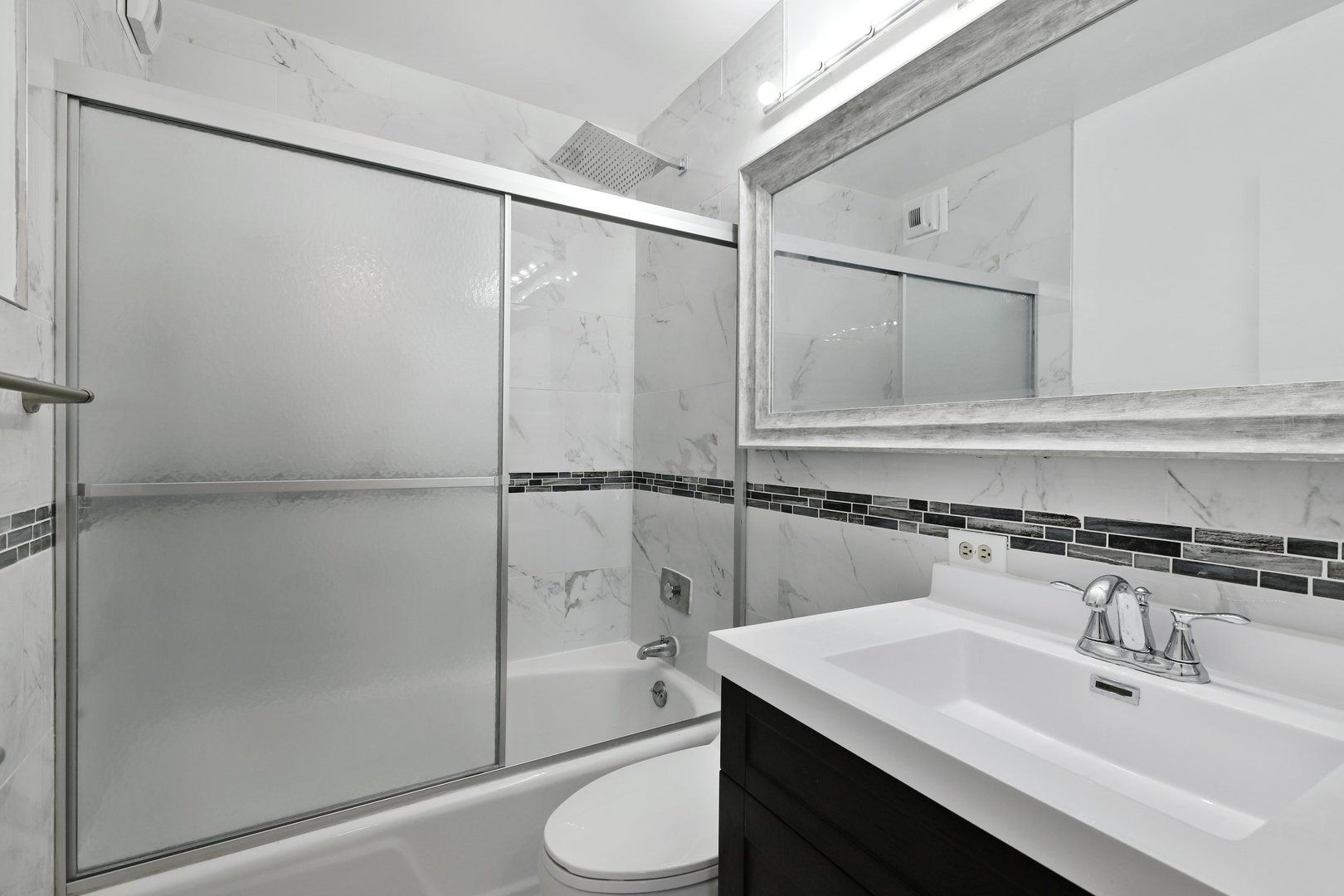 1310 North Ritchie Court, Unit 21A Chicago, IL 60610 - Photo 17 of 23