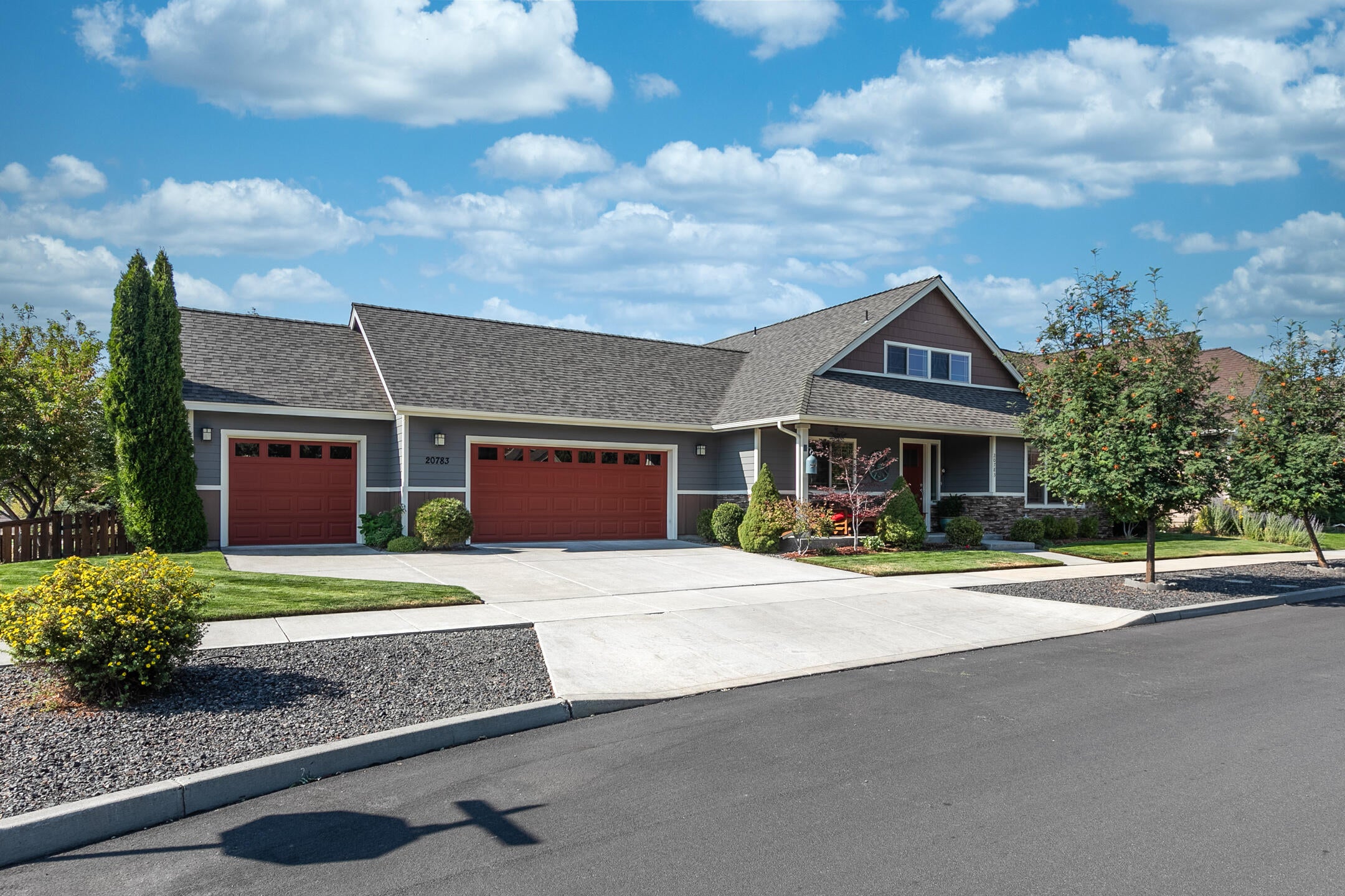 20783 BARTON CROSSING WAY in BEAUTIFUL BEND OREGON
