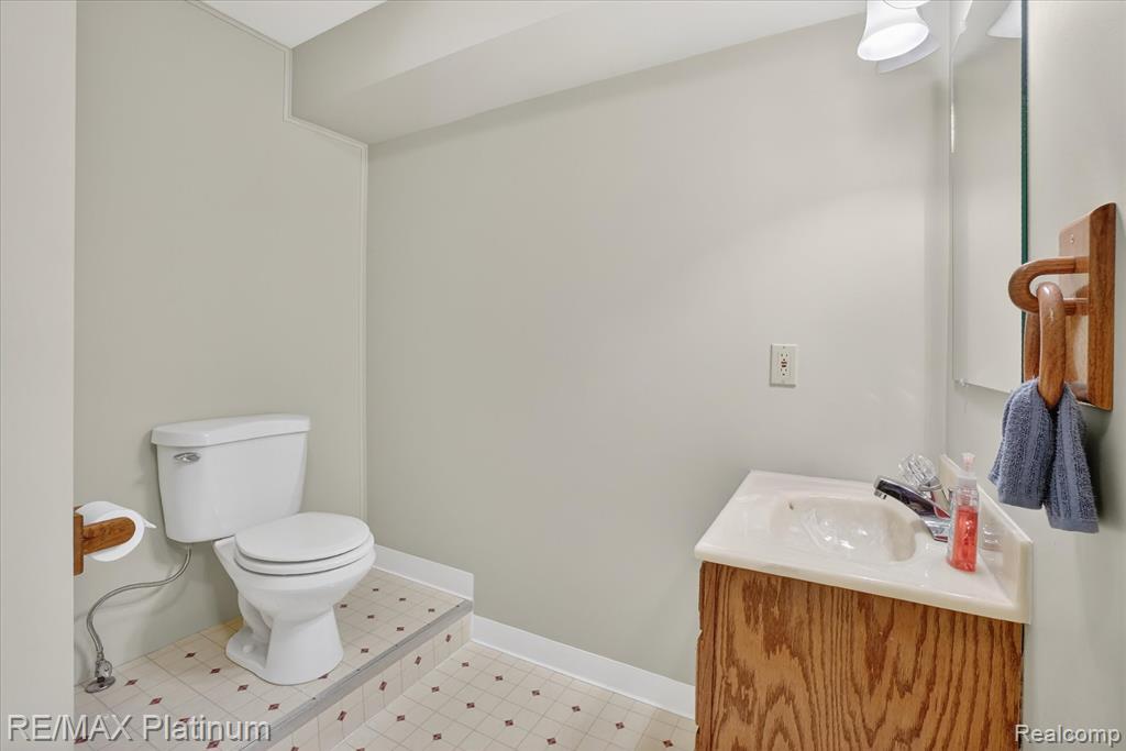 3725 West Howell Road Mason, MI 48854 - Photo 40 of 64