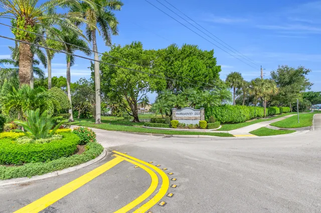 $715,000 | 1541 Southwest 102nd Terrace, Davie, FL 33324