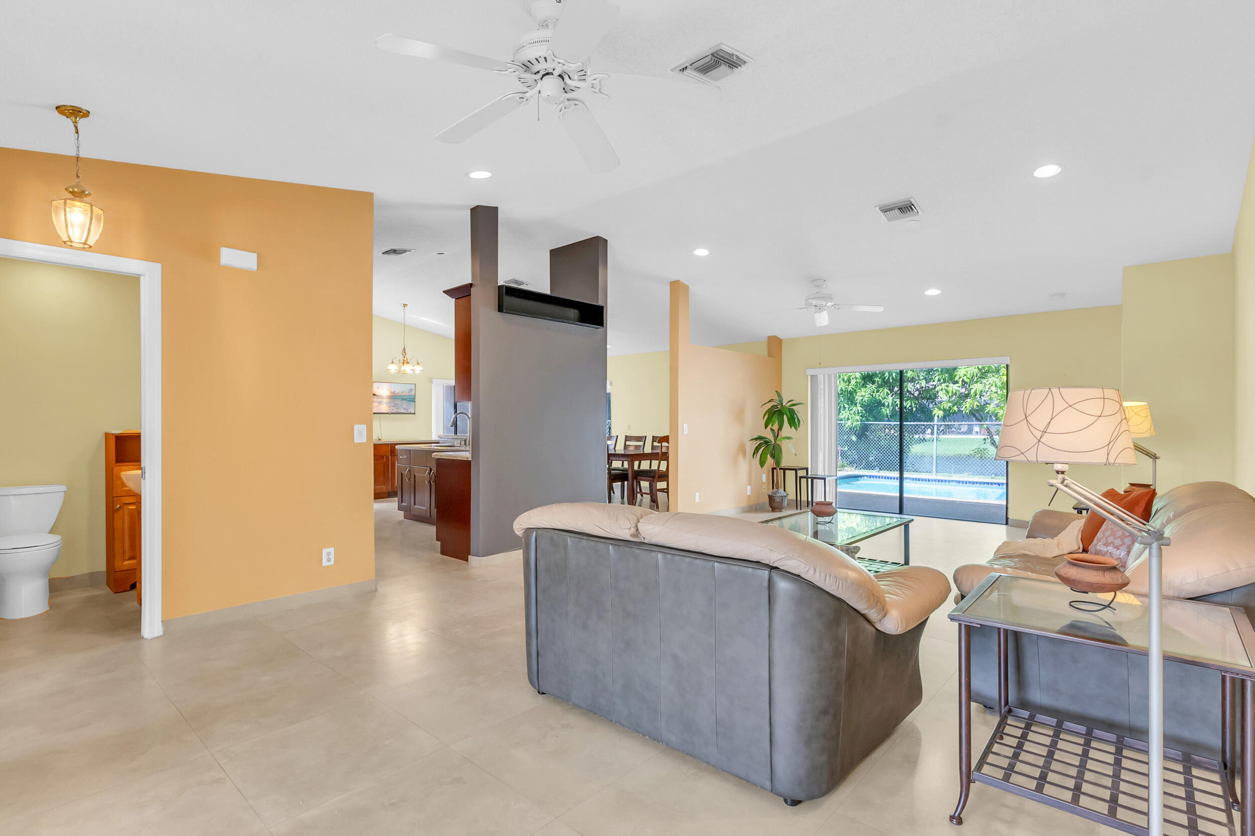 1541 Southwest 102nd Terrace Davie, FL 33324 - Photo 13 of 49 22_dsc07347