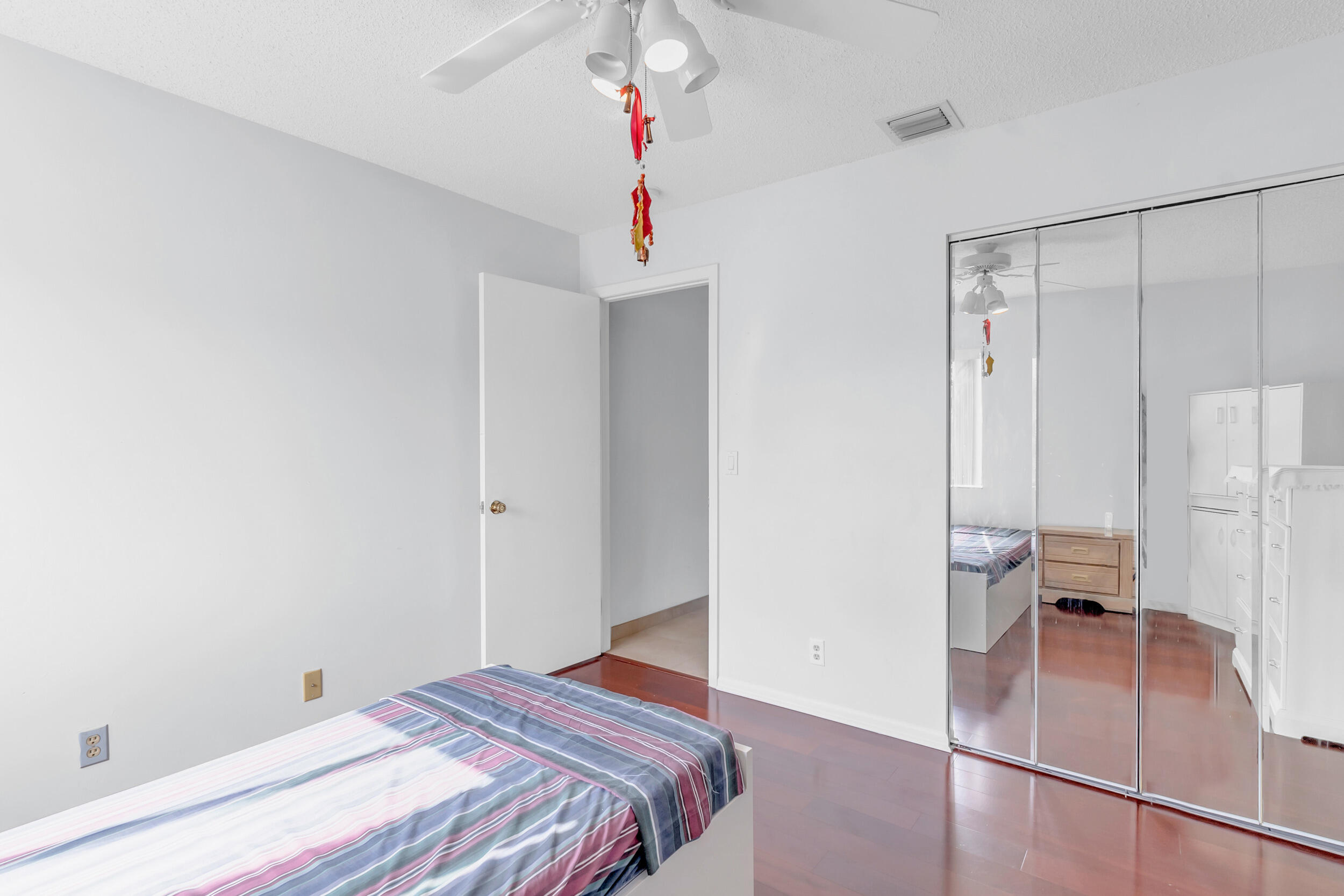 1541 Southwest 102nd Terrace Davie, FL 33324 - Photo 20 of 49 29_dsc07368