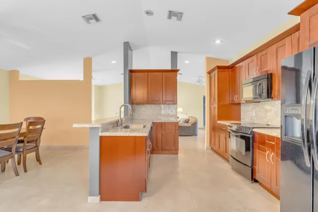 $715,000 | 1541 Southwest 102nd Terrace, Davie, FL 33324