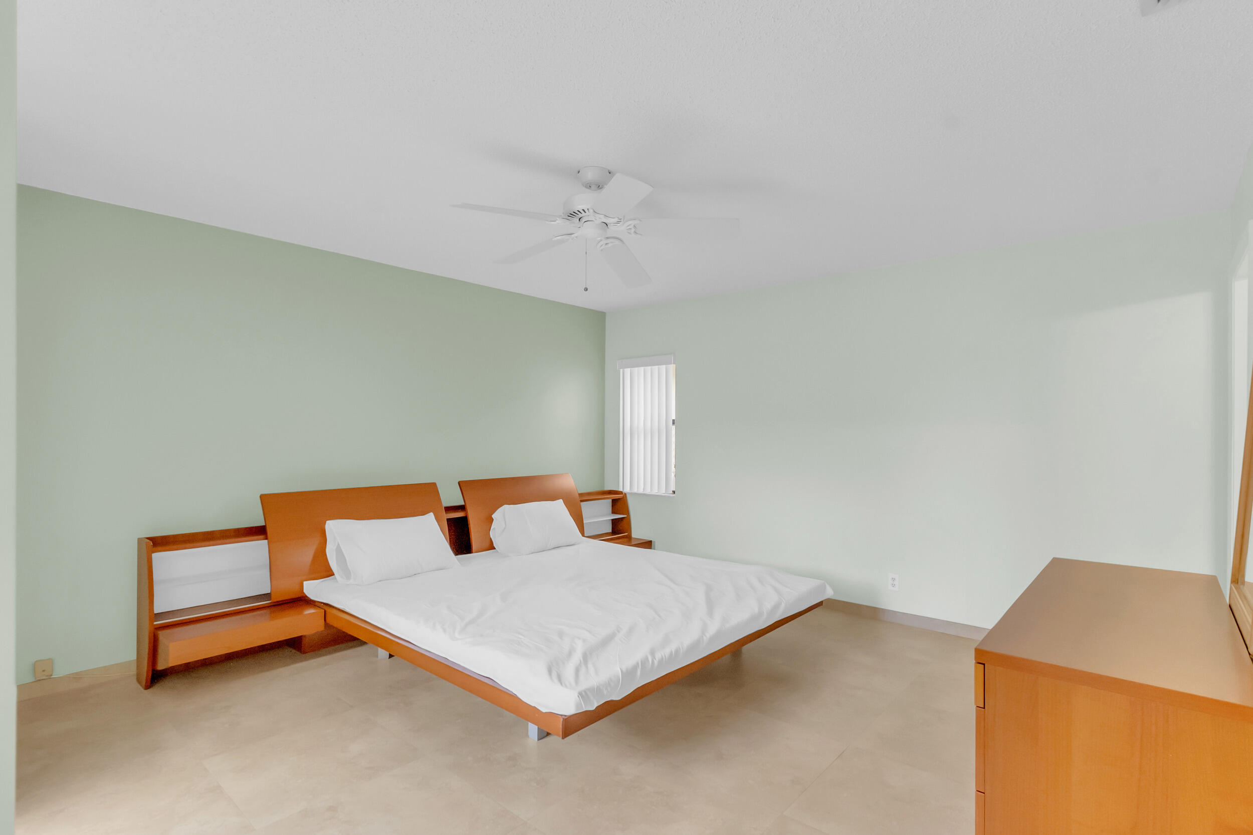 1541 Southwest 102nd Terrace Davie, FL 33324 - Photo 29 of 49 38_dsc07395