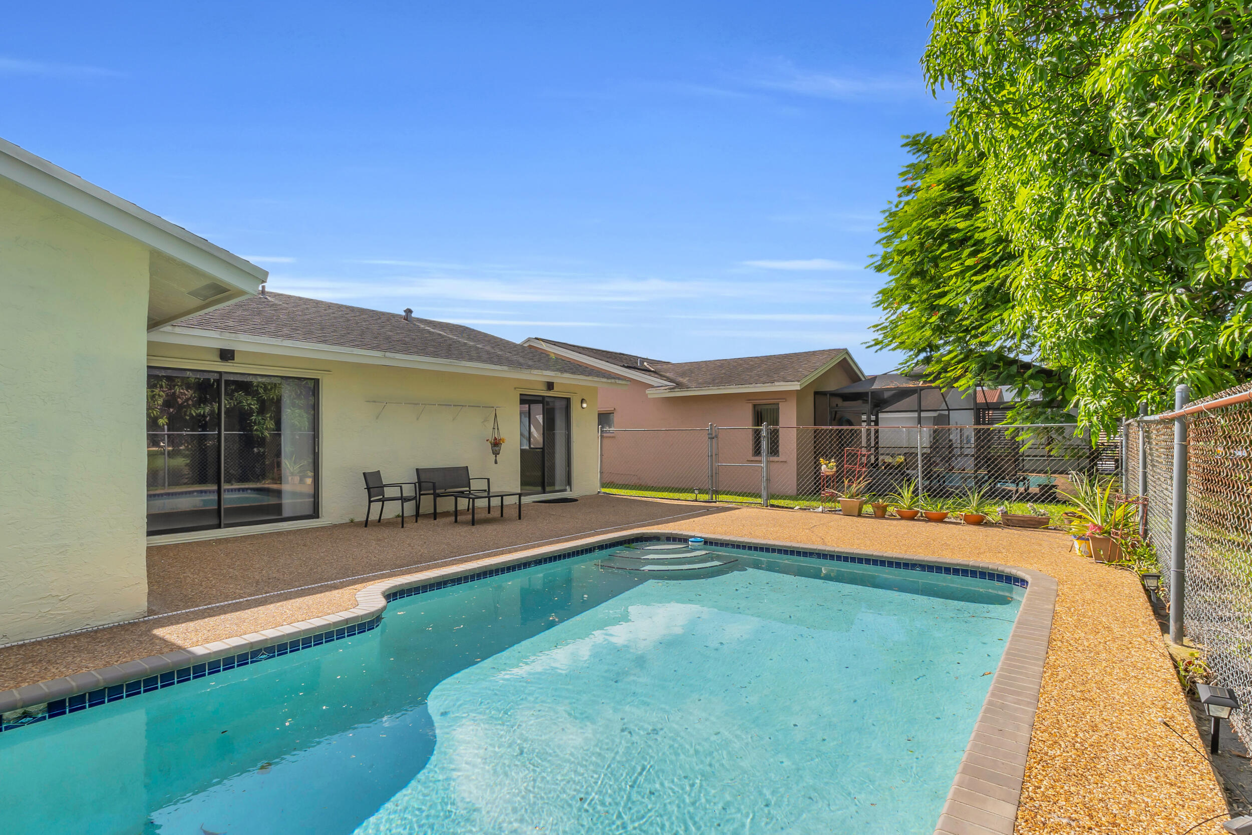 1541 Southwest 102nd Terrace Davie, FL 33324 - Photo 36 of 49 45_dsc07324