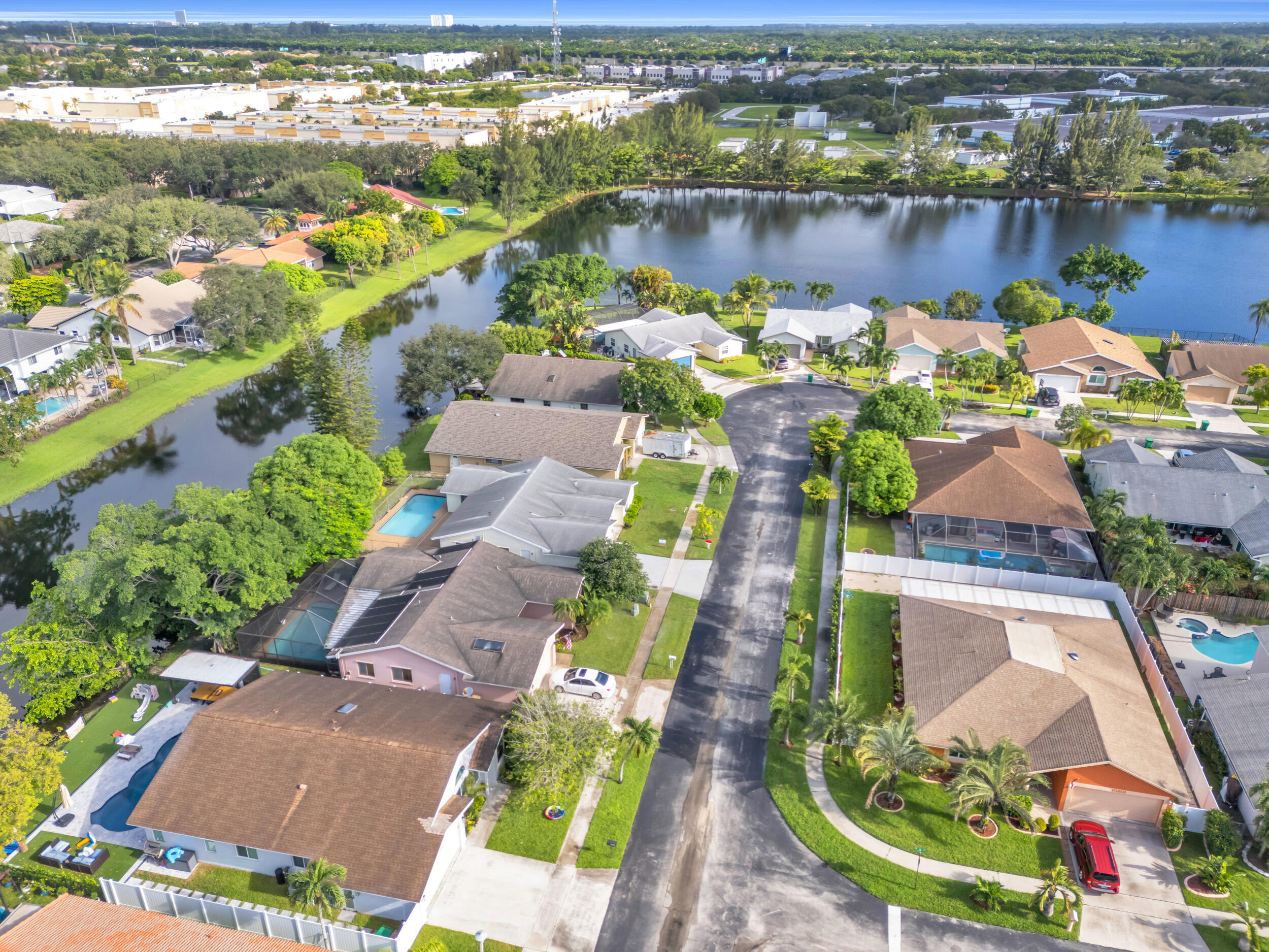 1541 Southwest 102nd Terrace Davie, FL 33324 - Photo 44 of 49 12_dji_20250902092816_0024_d-1