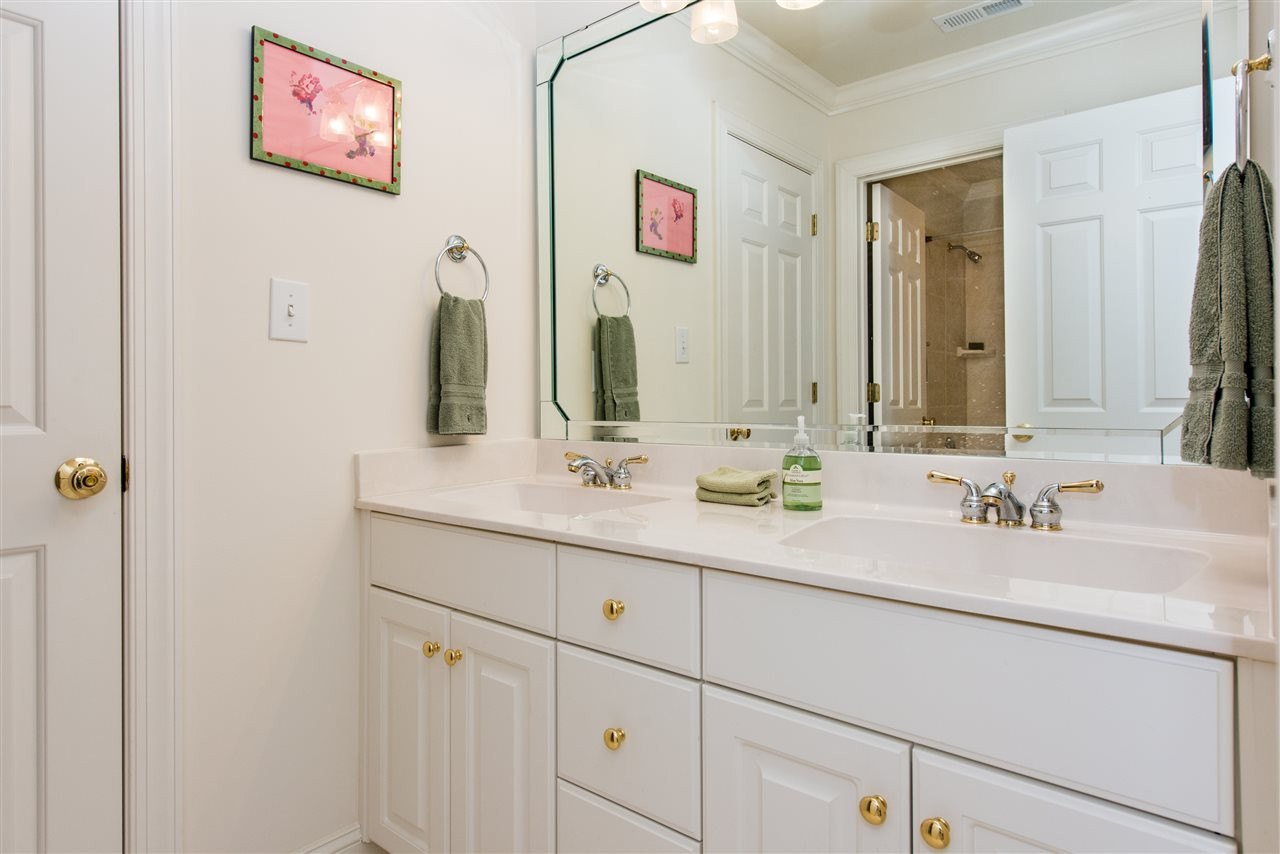 4624 Cresta Drive Raleigh, NC 27603 - Photo 14 of 25 Bathroom