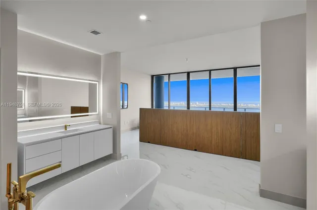 $40,000 | 700 Northeast 24th Street, Unit PH5801, Miami, FL 33137