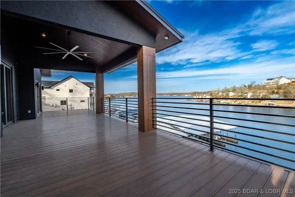 $2,320,000 | 507 Redbud Court, Lake Ozark, MO 65049