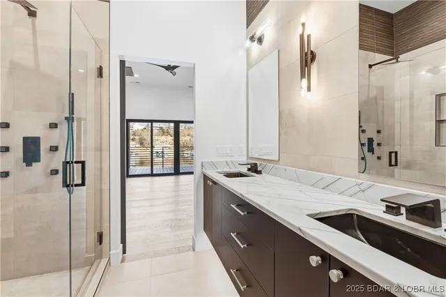 $2,375,000 | 507 Redbud Court, Lake Ozark, MO 65049