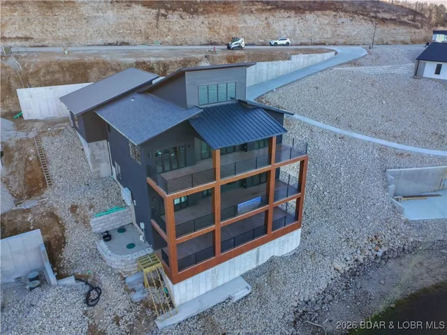 $2,375,000 | 507 Redbud Court, Lake Ozark, MO 65049