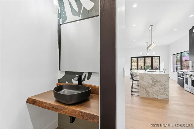 $2,375,000 | 507 Redbud Court, Lake Ozark, MO 65049