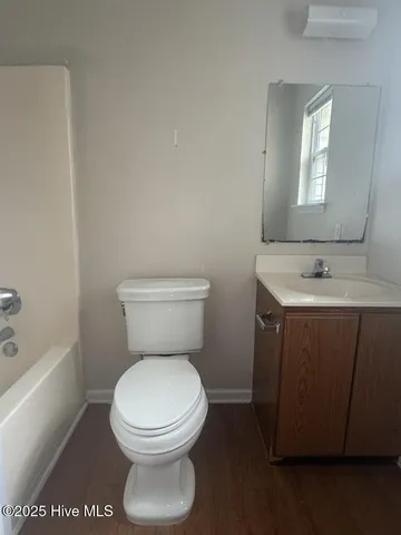 $1,100 | 106 Glenside Court, Midway Park, NC 28544