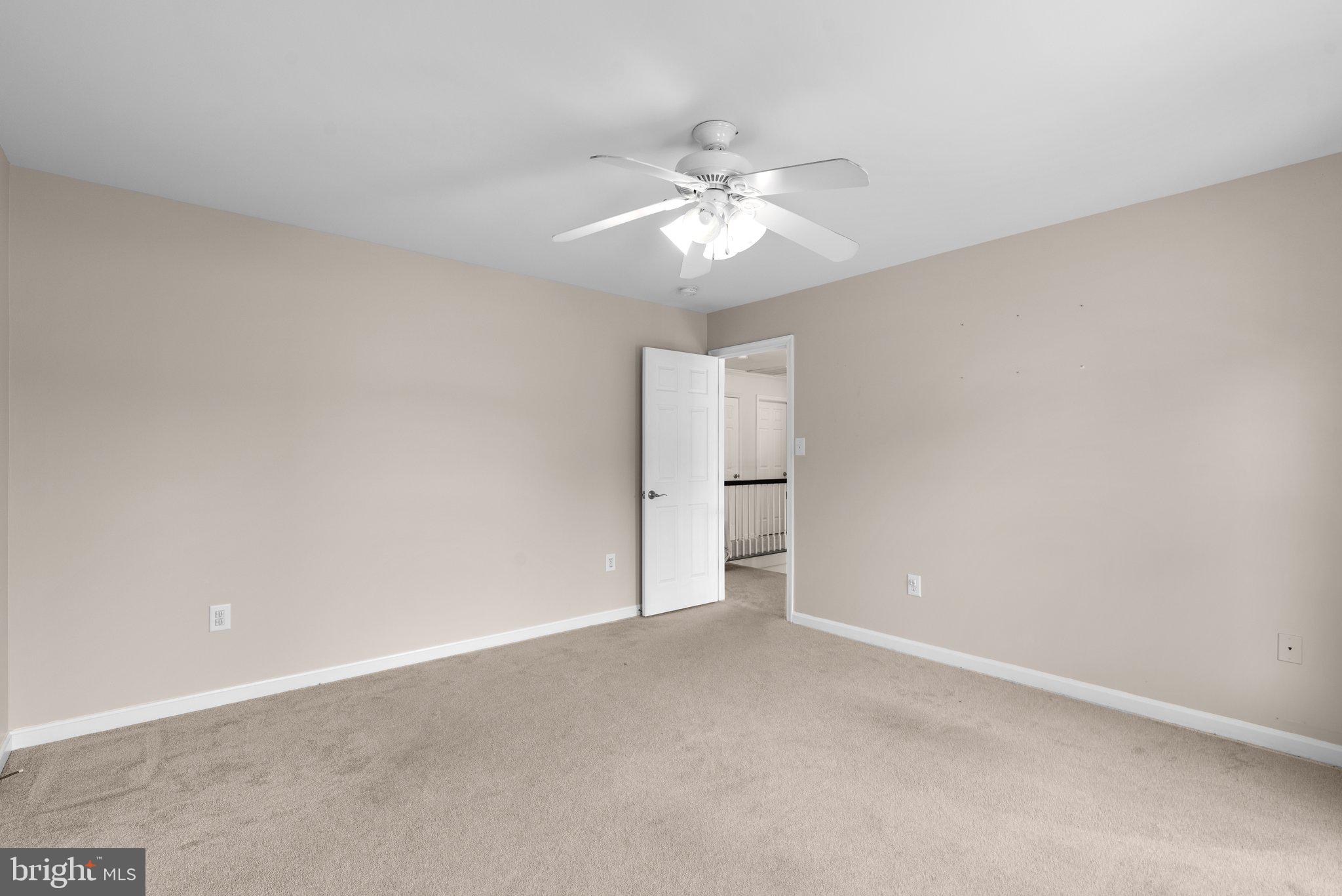 23504 Rolling Fork Way Gaithersburg, MD 20882 - Photo 27 of 45 Top Floor Bdrm
