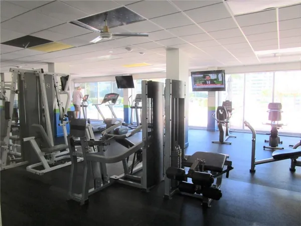 $2,000 | 405 North Ocean Boulevard, Unit 1225, Pompano Beach, FL 33062