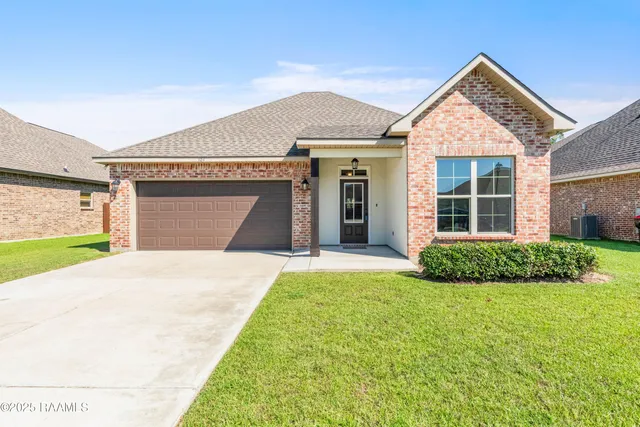 $272,500 | 105 Spider Lily Lane, Lafayette, LA 70508