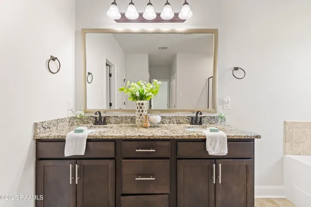 $272,500 | 105 Spider Lily Lane, Lafayette, LA 70508