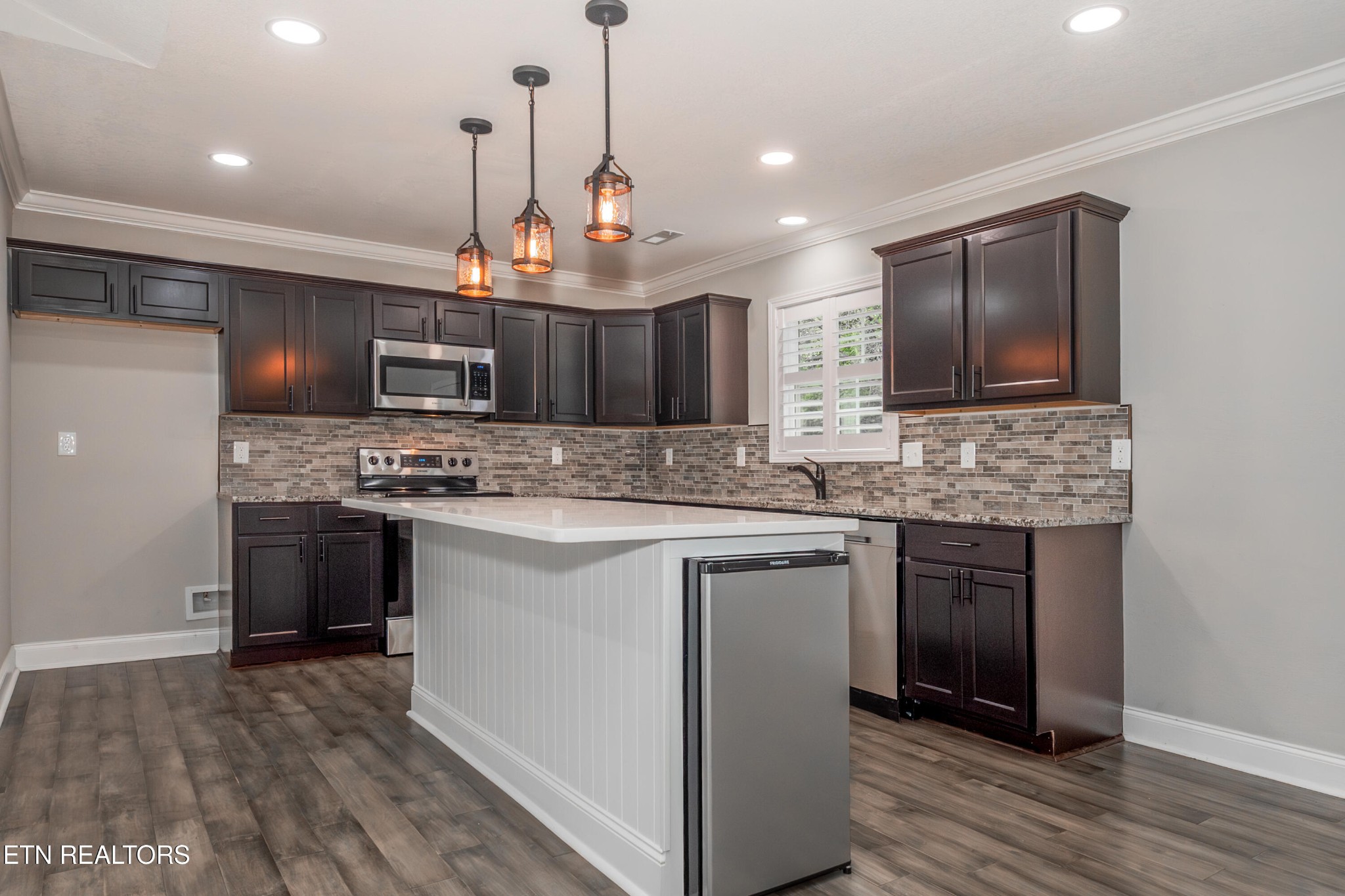 712 Hunter Crest Road Maryville, TN 37803 - Photo 4 of 27 Gallery Image 4