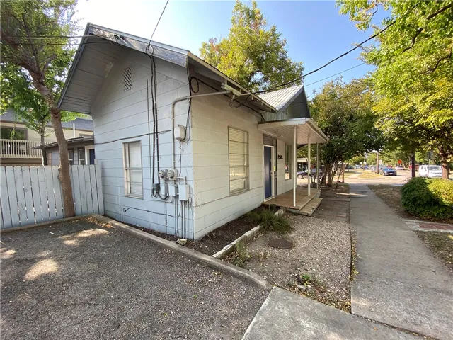 $1,900 | 1801 Nueces Street, Austin, TX 78701