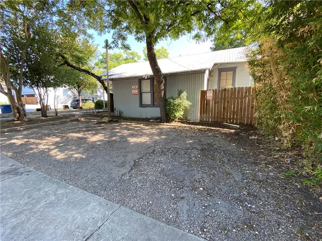 $1,900 | 1801 Nueces Street, Austin, TX 78701