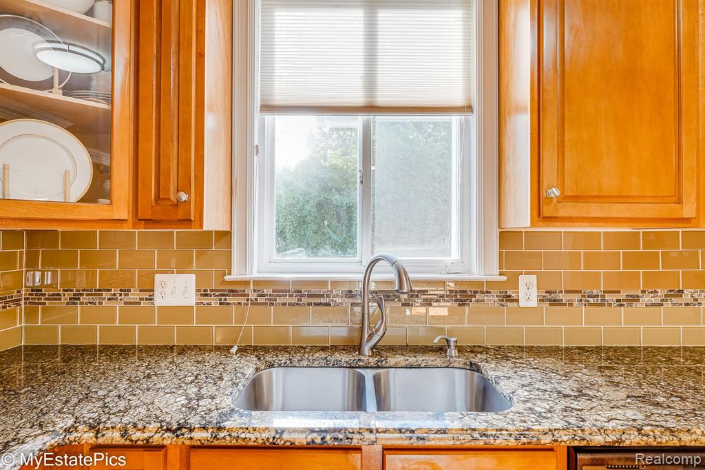 3526 Everett Drive Rochester Hills, MI 48307 - Photo 26 of 64