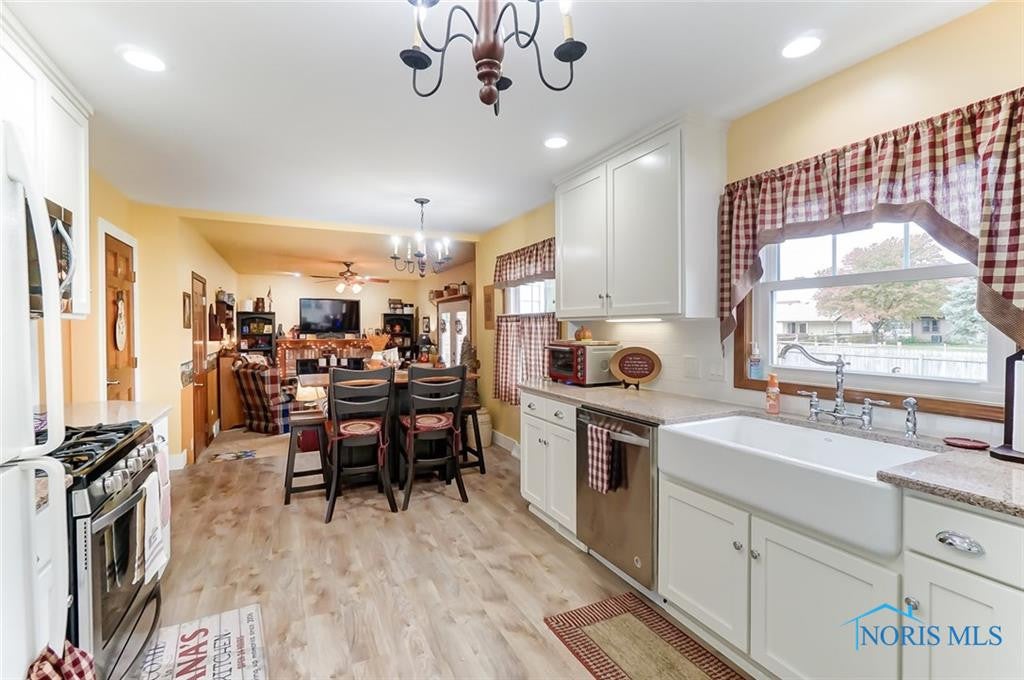 3203 Pickle Road Oregon, OH 43616 - Photo 14 of 44 Gallery Image 14