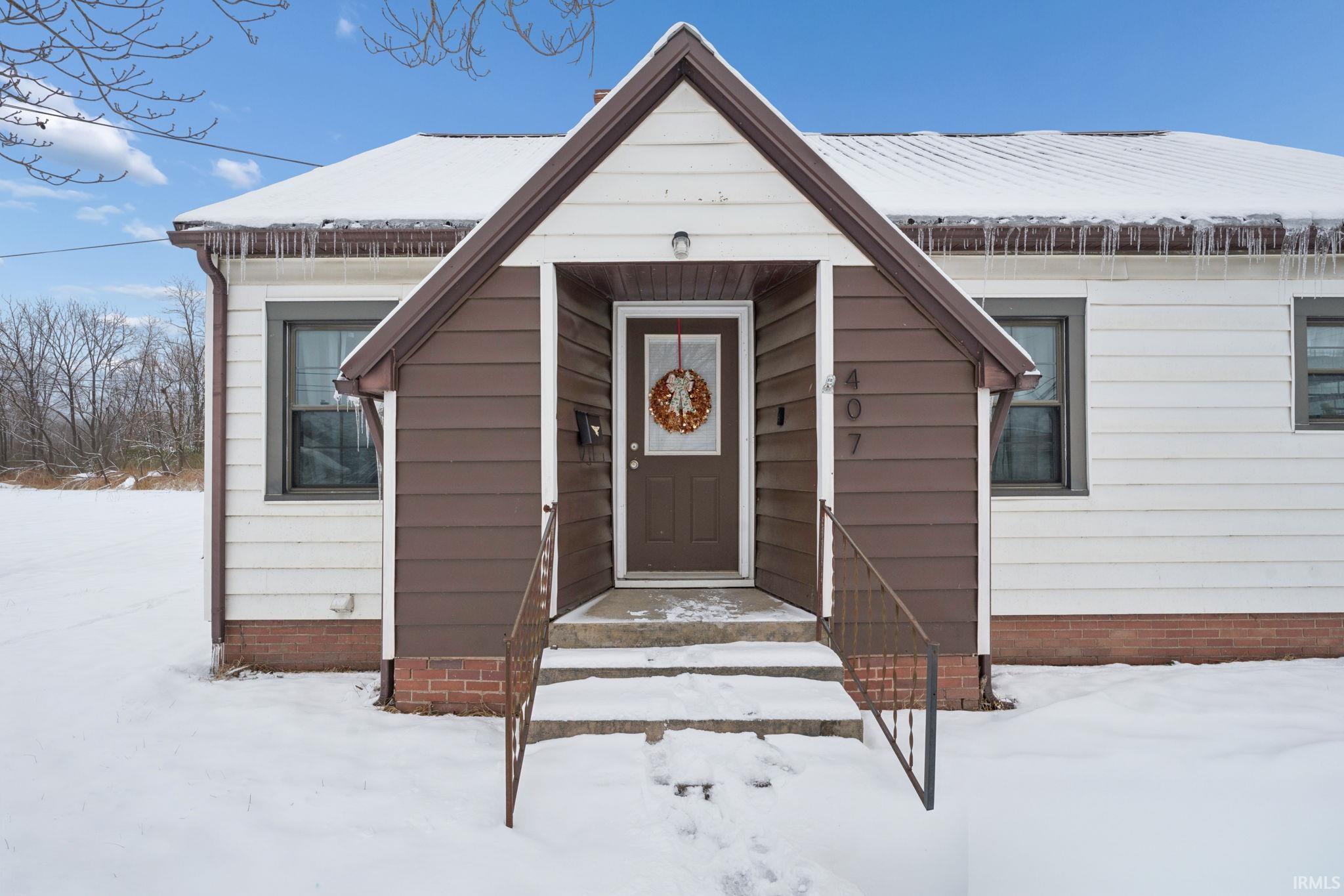 407 East Jackson Street Brazil, IN 47834 - Photo 3 of 35