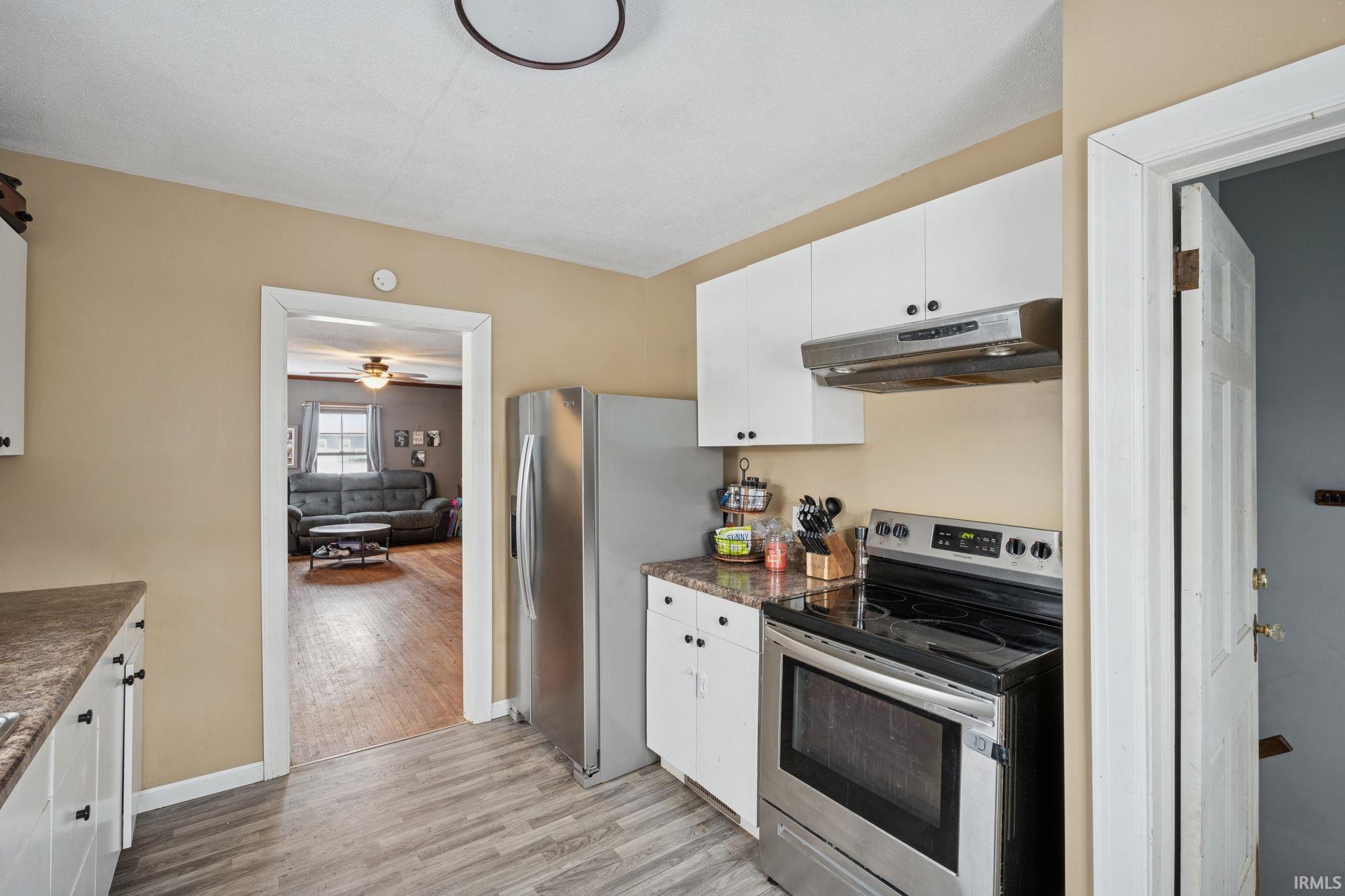 407 East Jackson Street Brazil, IN 47834 - Photo 9 of 35