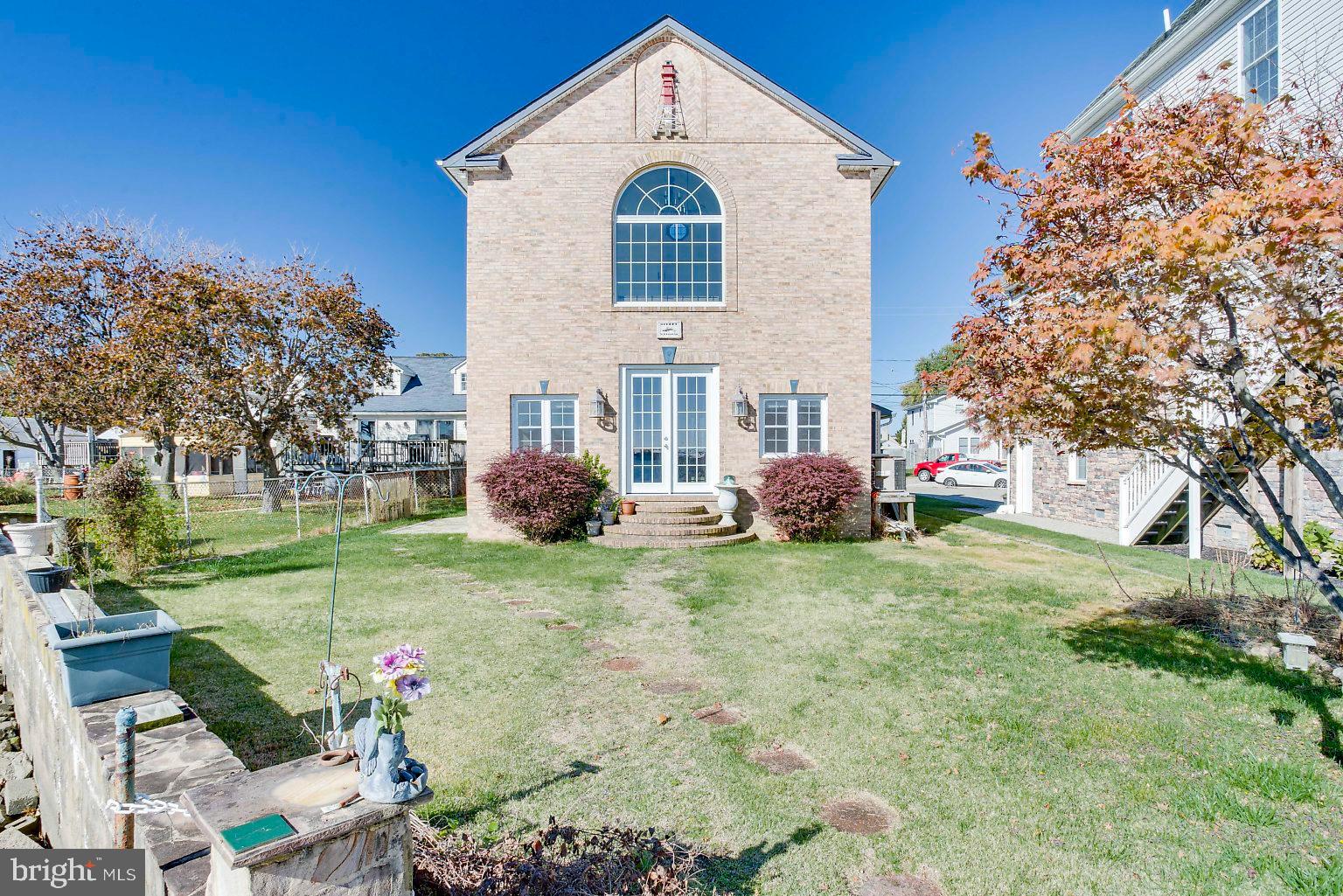 7232 River Drive Road Baltimore, MD 21219 - Photo 1 of 41