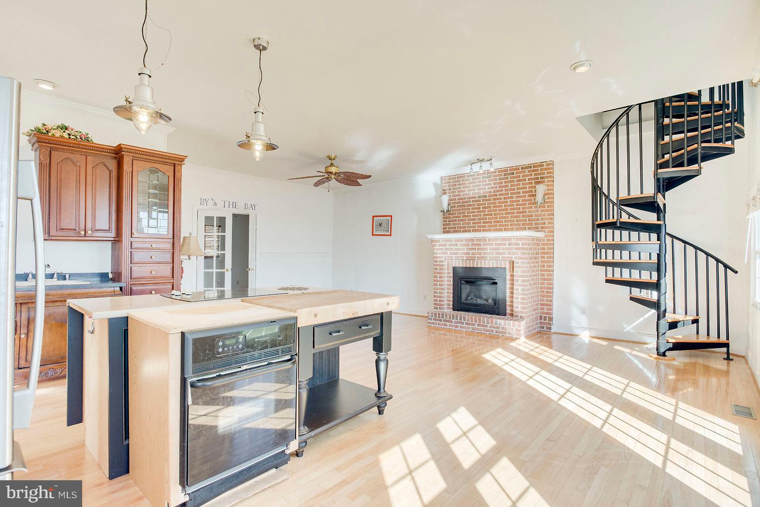 7232 River Drive Road Baltimore, MD 21219 - Photo 12 of 41