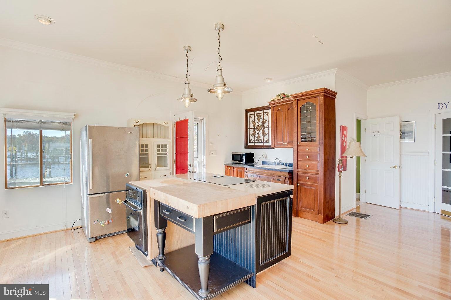 7232 River Drive Road Baltimore, MD 21219 - Photo 14 of 41