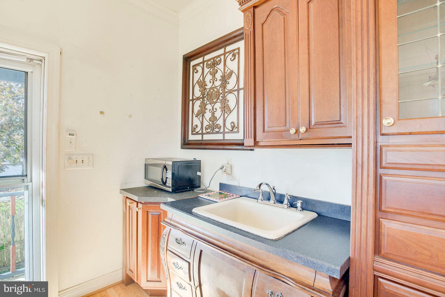 7232 River Drive Road Baltimore, MD 21219 - Photo 17 of 41