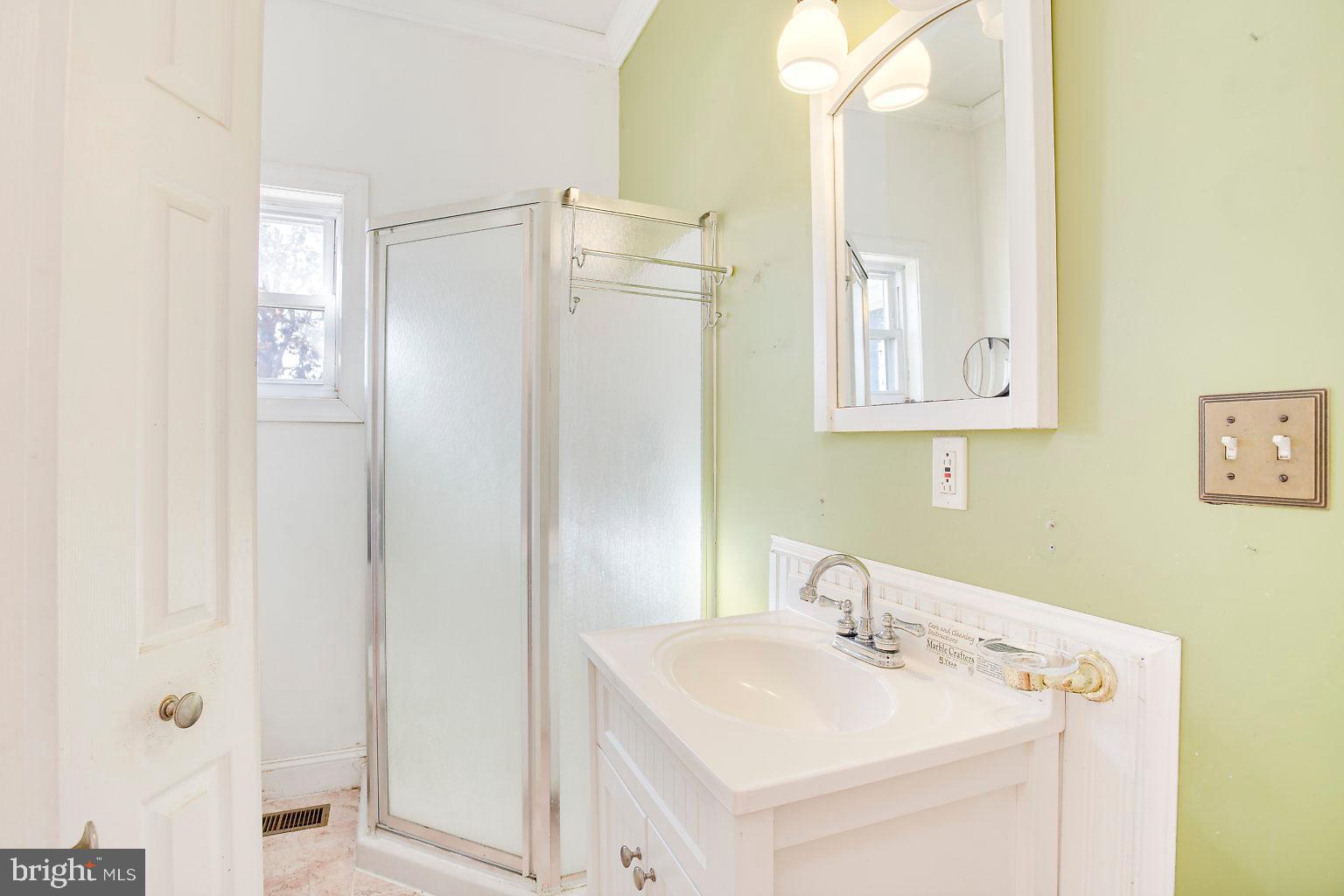7232 River Drive Road Baltimore, MD 21219 - Photo 21 of 41