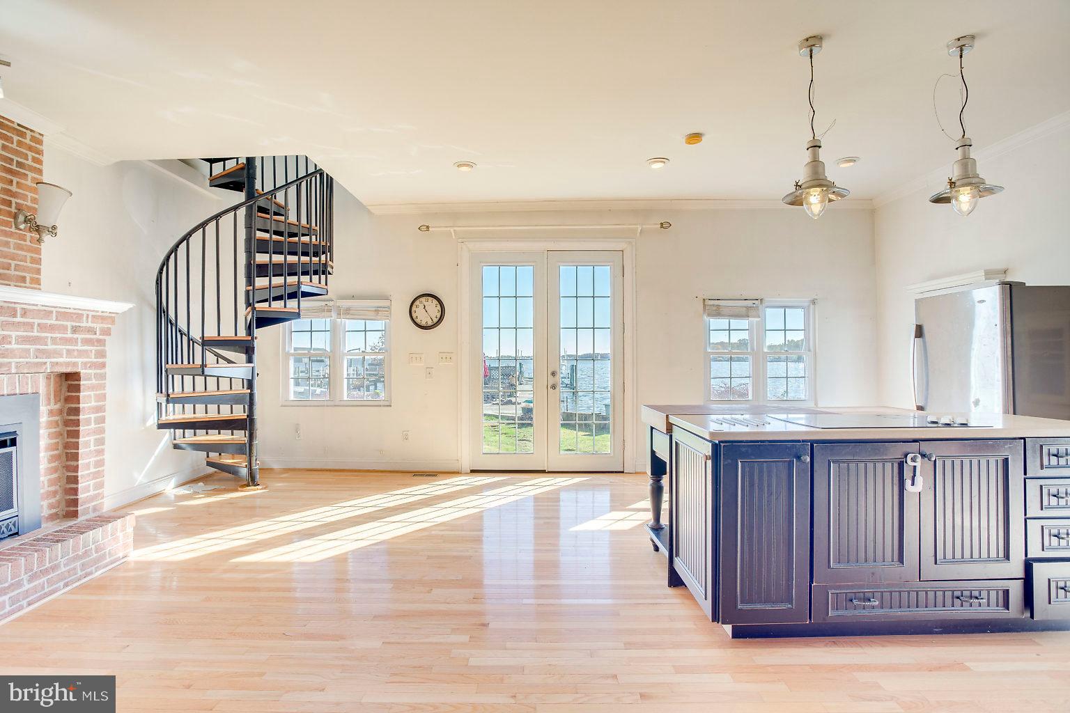 7232 River Drive Road Baltimore, MD 21219 - Photo 10 of 41