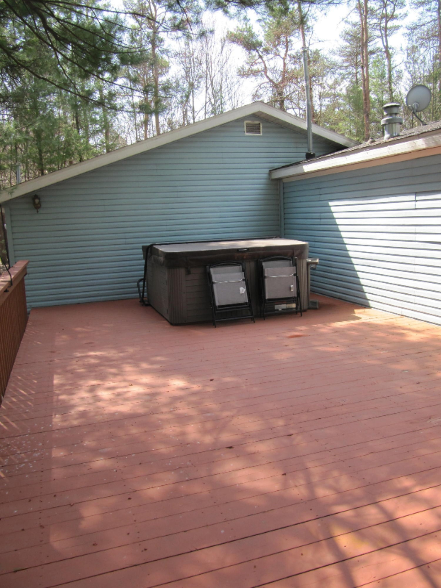 2417 Johnson Road Gowen, MI 49326 - Photo 14 of 16 tub