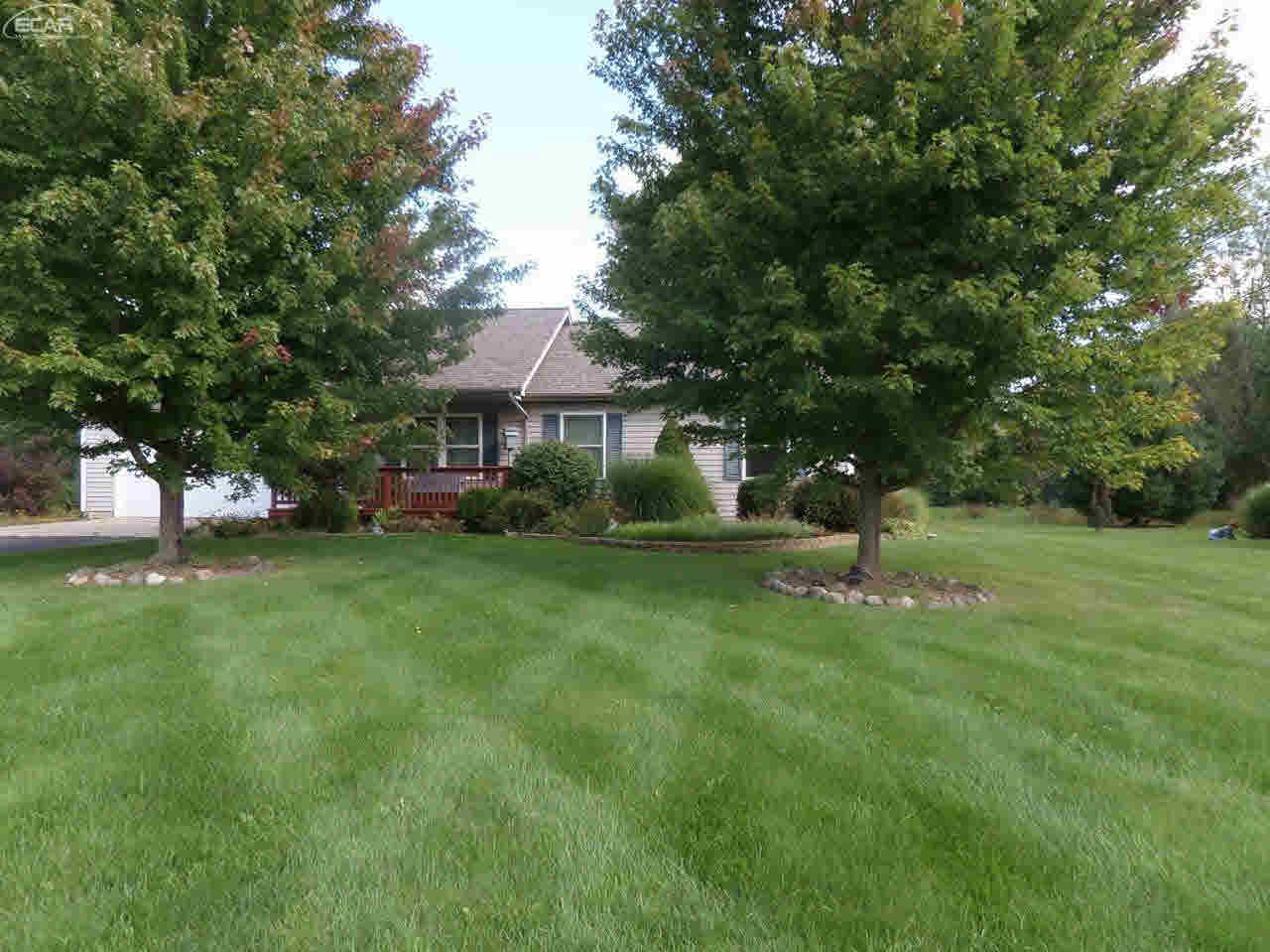 12398 Neff Road Clio, MI 48420 - Photo 17 of 19 21222656-16.JPG