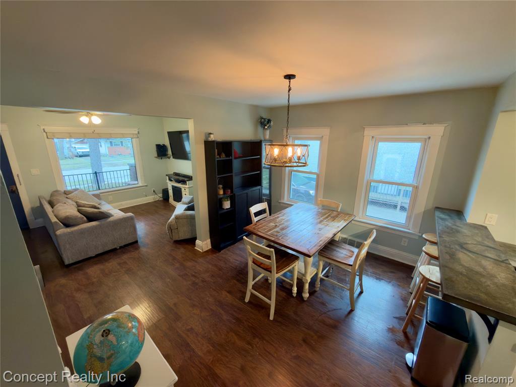 29154 Van Riper Street Flat Rock, MI 48134 - Photo 5 of 24
