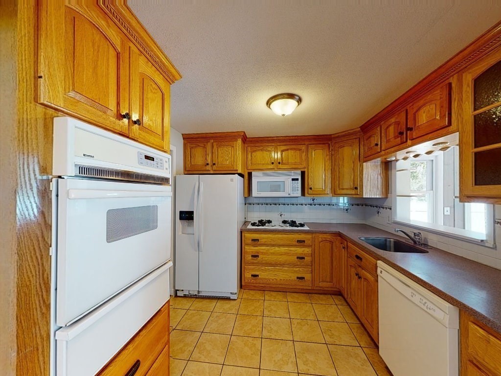 8 Tyson Road Franklin, MA 02038 - Photo 4 of 16 Gallery Image 4