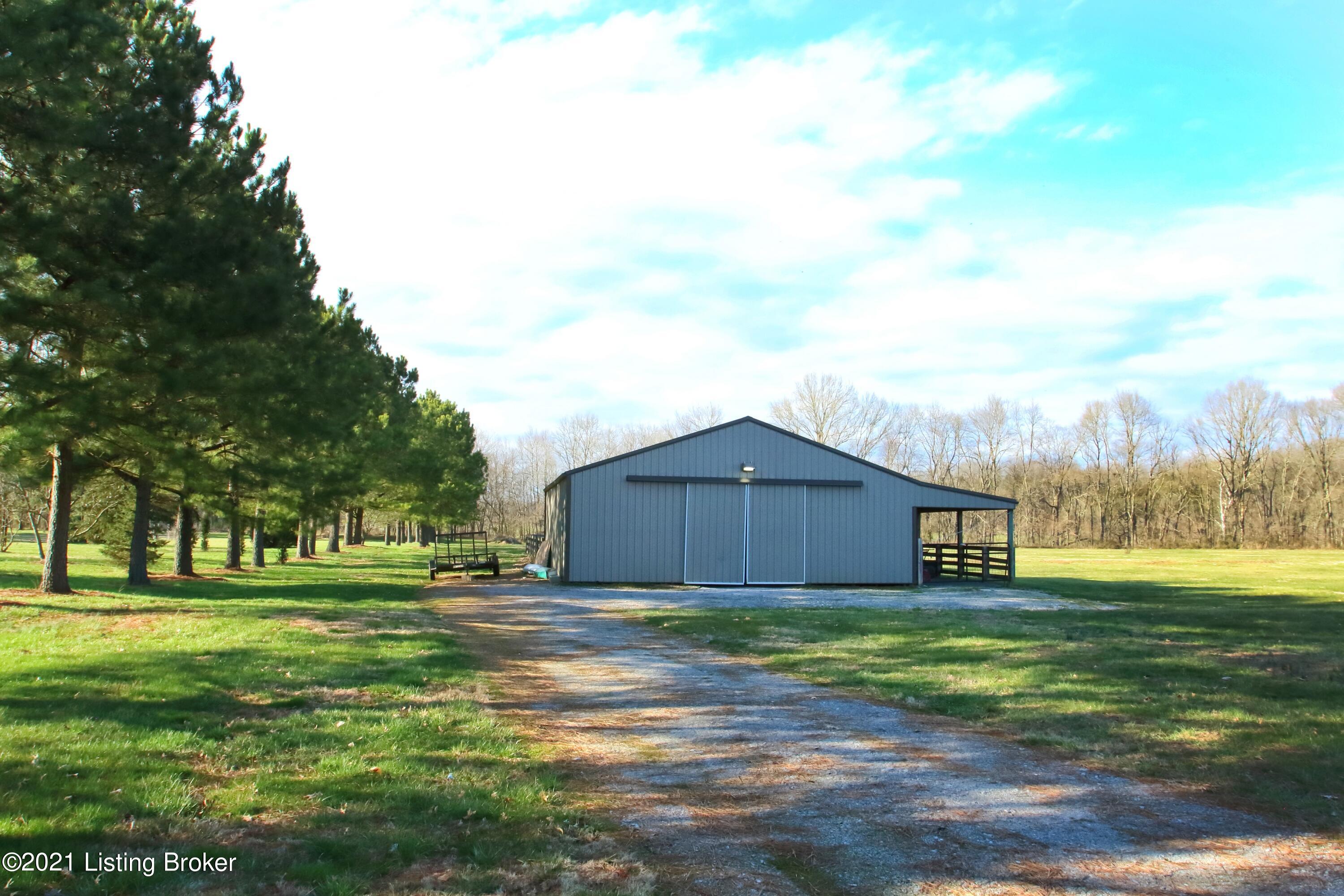 901 Brashears Point Road Taylorsville, KY 40071 - Photo 58 of 61 Barn