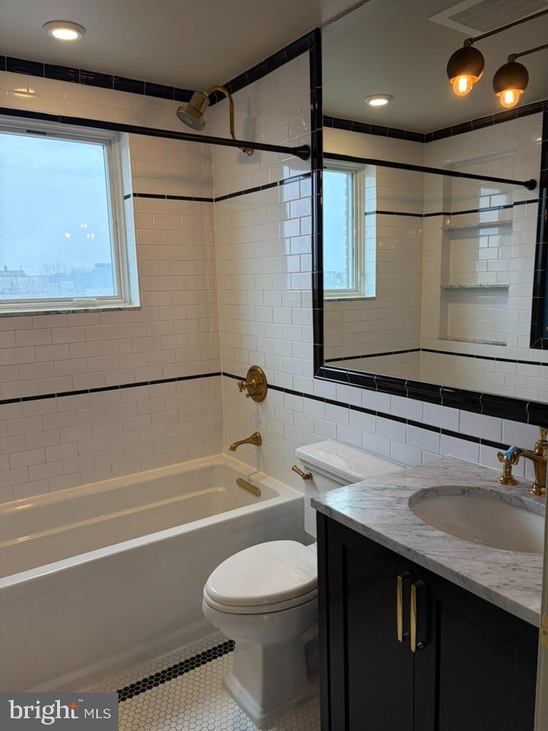 1301 H Street Northeast, Unit PH7 Washington, DC 20002 - Photo 15 of 19
