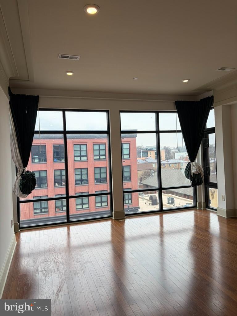 1301 H Street Northeast, Unit PH7 Washington, DC 20002 - Photo 6 of 19