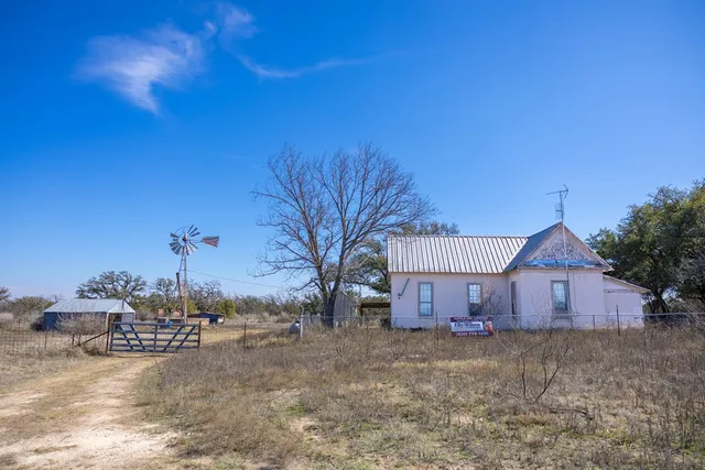 $725,000 | 6623 Starks Road, Mason, TX 76856