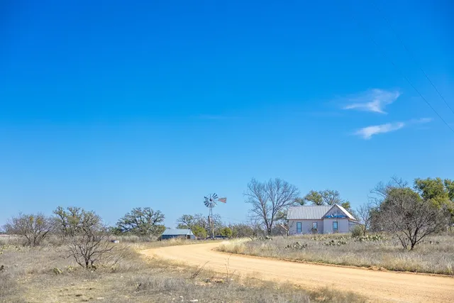 $725,000 | 6623 Starks Road, Mason, TX 76856